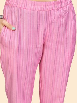 Printed & Embroidered Straight Cotton Pink Stitched Kurta Pant With Dupatta 8