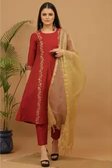 Kaanchie Nanggia Maroon Embroidered Cotton Kurta Pant Dupatta Set