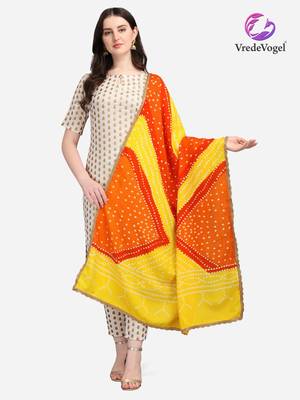 VredeVogel Yellow Printed Kurta Pant With Bandhani dupatta 1