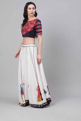 Shubhkala  Off White Blue Embroidered Cotton Navratri Dandiya Raas Garba Semi Stitched Lehenga Choli 4