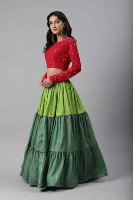 SHUBHKALA green cotton embroidered   Choli Blouse with   Lehenga Ghagra with    Dupatta 3