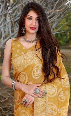 Yellow Color Baanrasi silk Traditional Saree 2