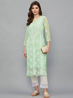 ETHNAVA WOMEN'S LUCKNOWI CHIKANKARI HAND EMBROIDERED GEORGETTE STRAIGHT KURTA WITH SLIP 1