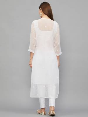 Ethnava Women's Chikankari Hand Embroidered Georgette Frontslit Kurta With Slip 2