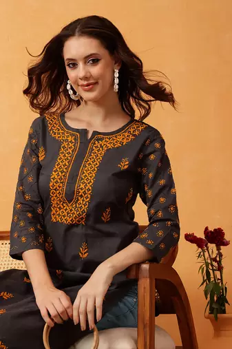 Hand Embroidered Grey Cotton Lucknow Chikan Women Kurti