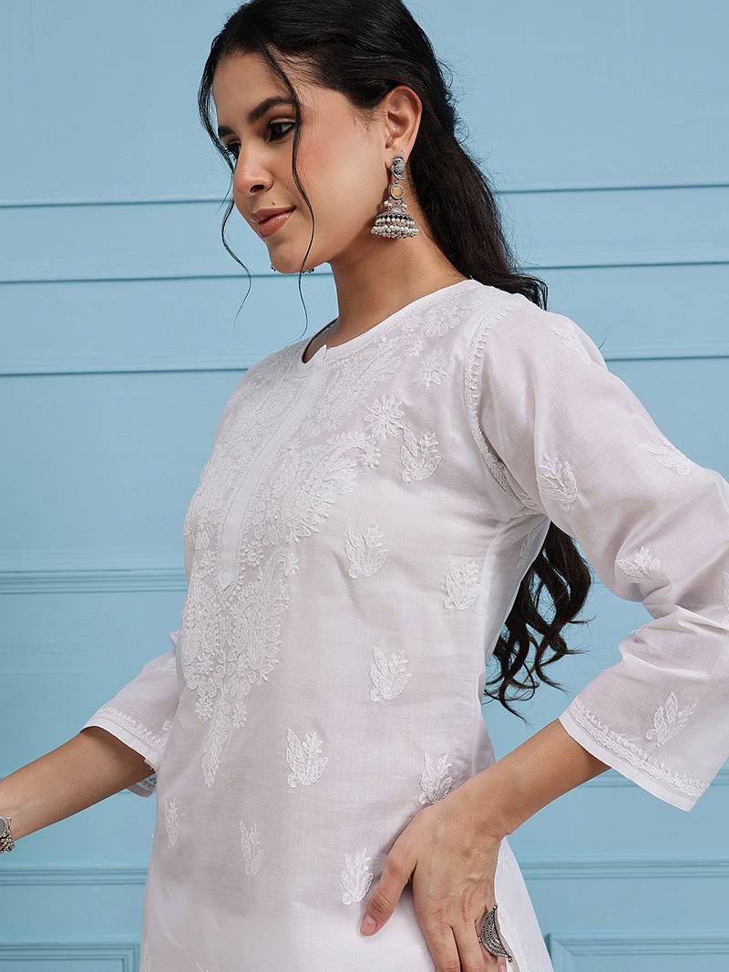Hand Embroidered White Cotton Lucknow Chikankari Women Kurta