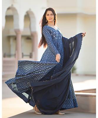 Indigo Long Kurta with Dupatta 3