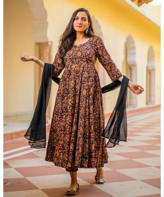 Black & Red Bagru Print Anarkali Dress Set 1