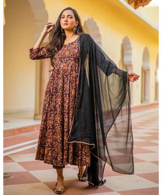 Black & Red Bagru Print Anarkali Dress Set 3