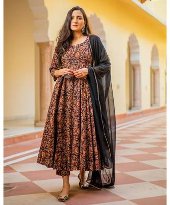 Black & Red Bagru Print Anarkali Dress Set 4