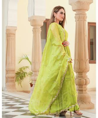 Naava Bandhej Modal Kurta Sharara Dupatta Set 3