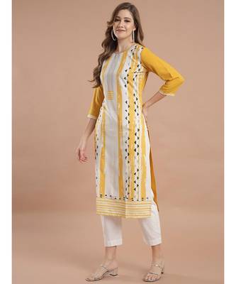 Raghaw Women's Crepe straight digital printed kurta 3