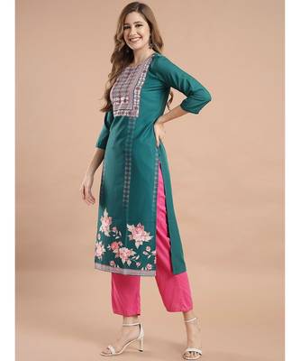 Raghaw Women's Crepe straight digital printed kurta 3