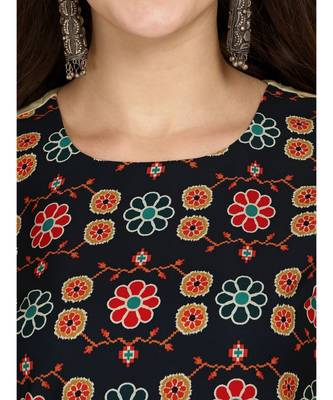 Raghaw Women's Crepe straight digital printed kurta 5