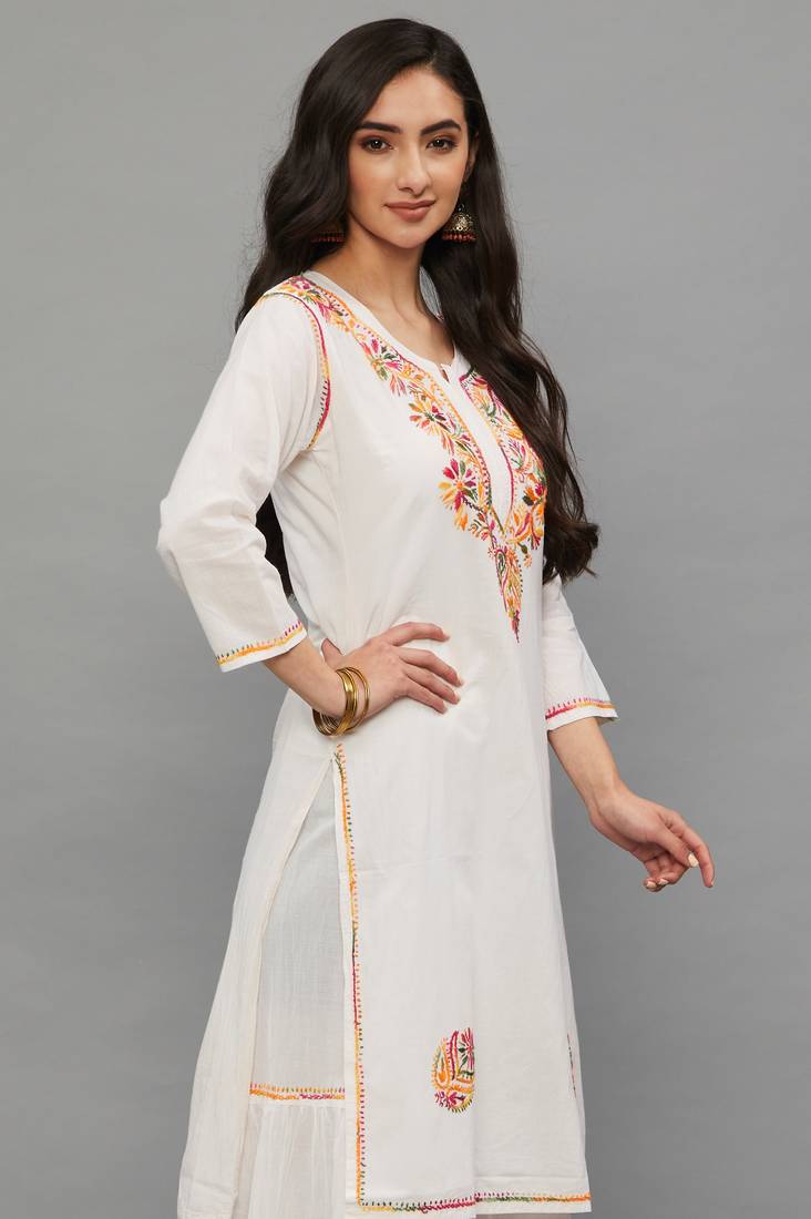 Ethnava Women's Lucknowi Chikankari Hand Embroidered Cotton Straight Kurta