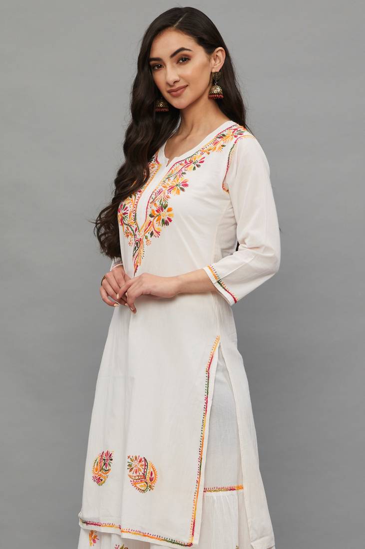 Ethnava Women's Lucknowi Chikankari Hand Embroidered Cotton Straight Kurta