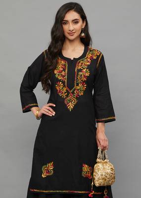 Ethnava Women's Lucknowi Chikankari Hand Embroidered Cotton Straight Kurta 1