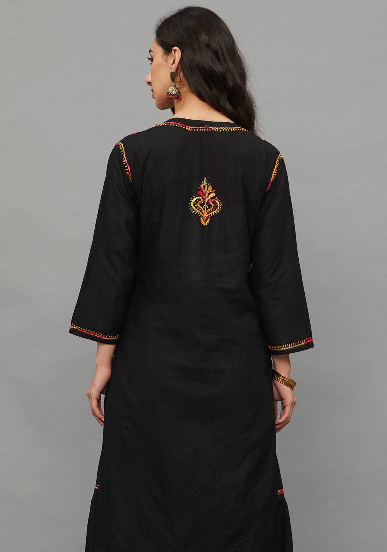 Ethnava Women's Lucknowi Chikankari Hand Embroidered Cotton Straight Kurta