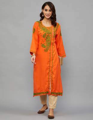 Ethnava Women's Chikankari Hand Embroidered Rayon Slub Frontslit Kurta 1