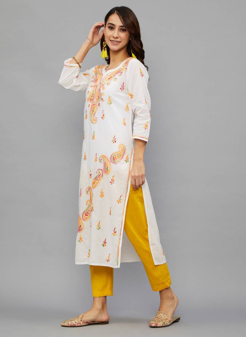Ethnava Women's Chikankari Hand Embroidered Cotton Straight Kurta