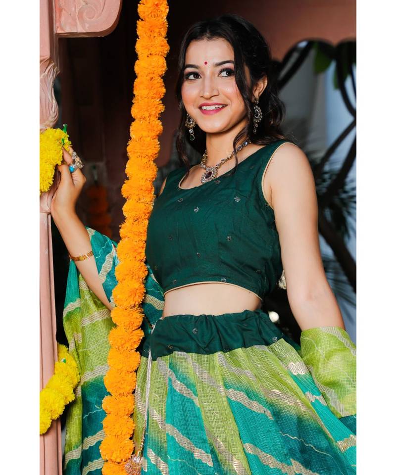 Green Blue Leheriya Lehenga & Dupatta with Unstitched Blouse