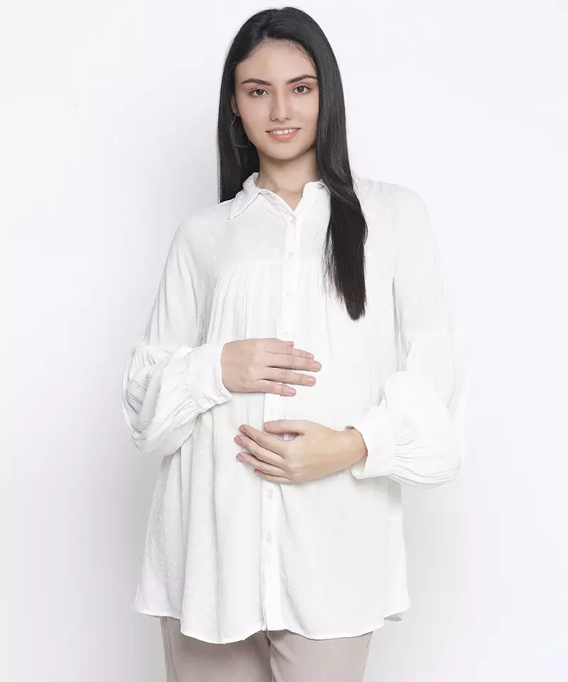 Gizzling white maternity shirt
