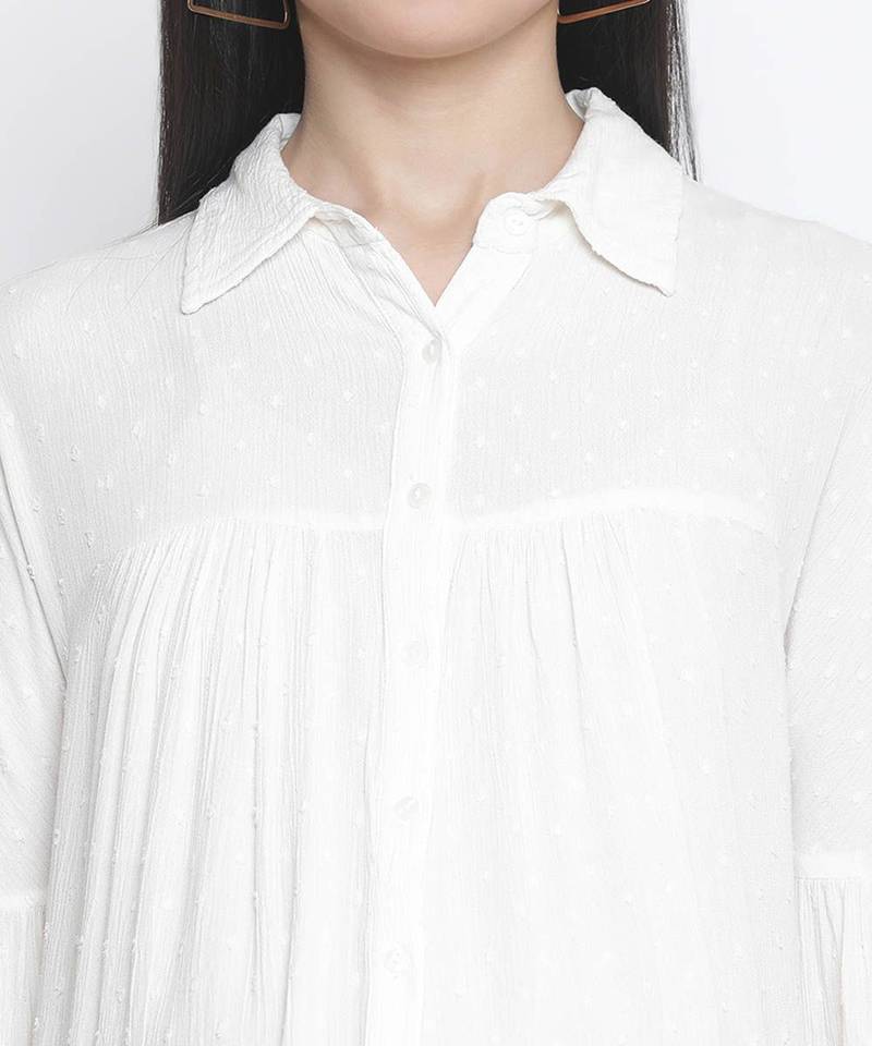 Gizzling white maternity shirt