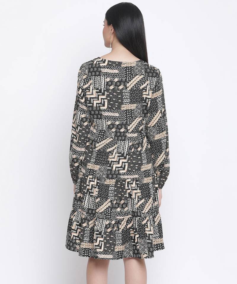 Canva unstructured print  with feeding zip maternity dress