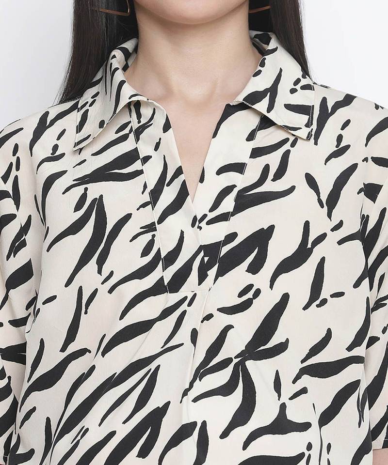 Supercool animal print maternity top