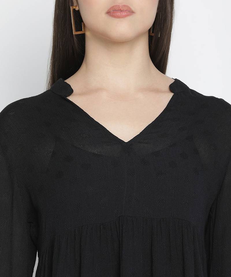 Gonzo solid black women dobby top