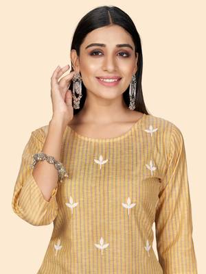 Vbuyz Women's Printed & Embroidered Straight Cotton Yellow Stitched Kurta 7