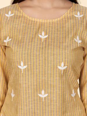 Vbuyz Women's Printed & Embroidered Straight Cotton Yellow Stitched Kurta 8