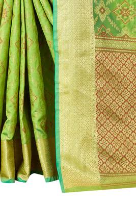 Green Woven Art Silk Saree With Blouse 4