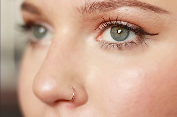 Silver nose-ring 1