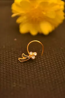 Black nose-ring
