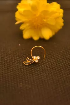 Black nose-ring