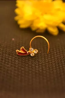 Red nose-ring