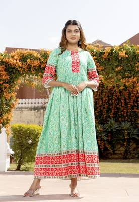Light Green Border Badhni Printed Rayon Flared/Gown Kurti 1