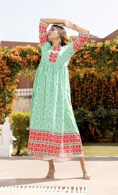 Light Green Border Badhni Printed Rayon Flared/Gown Kurti 3