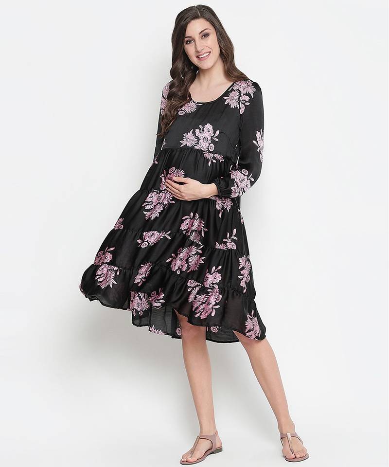 Supreme black floweratic maternity dress