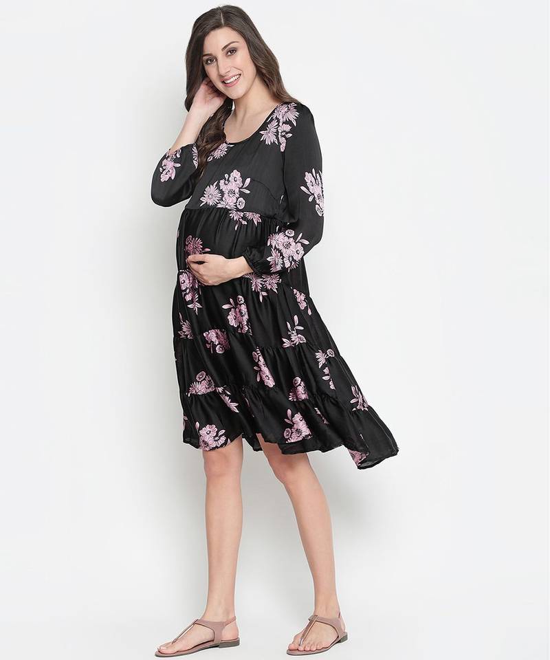 Supreme black floweratic maternity dress