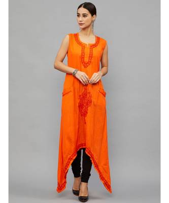 Ethnava Women's Lucknowi Chikankari Hand Embroidered Rayon Slub Trail Cut Kurta 1