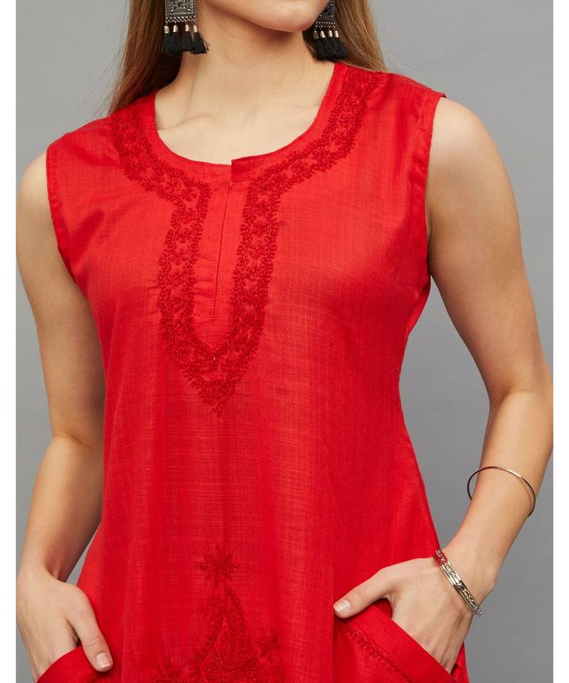 Ethnava Women's Lucknowi Chikankari Hand Embroidered Rayon Slub Trail Cut Kurta