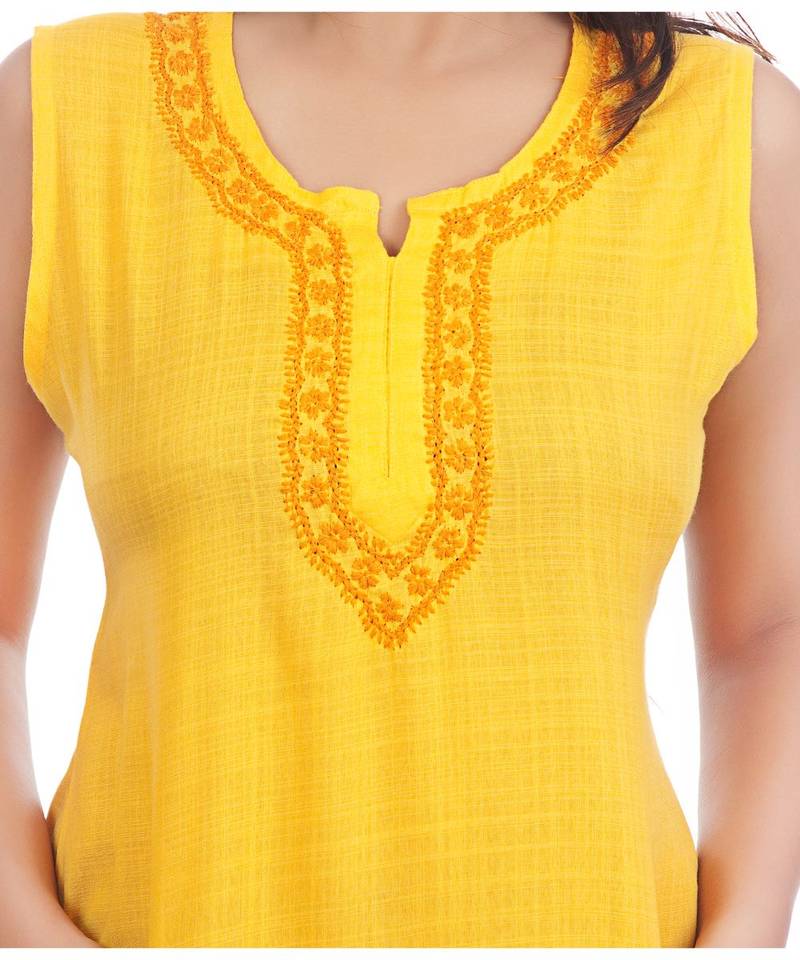 Ethnava Women's Lucknowi Chikankari Hand Embroidered Rayon Slub Trail Cut Kurta