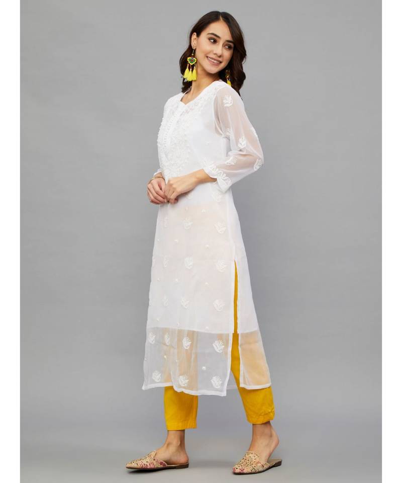 Ethnava White Georgette  Lucknowi Chikankari Womens Kurta With Slip