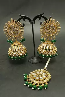 Green Copper Gold Plated Kundan Handmade Light Weight Jhumki Maangtika Set