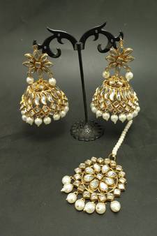 White Copper Gold Plated Kundan Handmade Light Weight Jhumki Maangtika Set