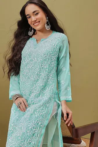 Hand Embroidered Green Georgette Lucknow Chikankari Women Kurta With Slip