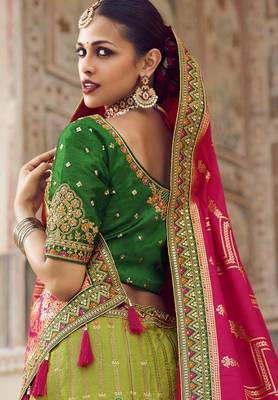 Woven Banarasi Art Silk Lehenga 4
