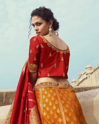 Woven Banarasi Art Silk Lehenga 4